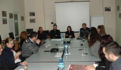 Albania: Roundtable discussion on investigative journalism and media coverage of terrorism