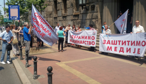 Privatisation of minority language media in Serbia: Liberation or disappearance?